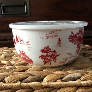 Grace Pantry fine porcelain red winter scene vented covered bowl in size small